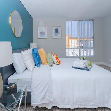 Universal Studios 8 Min Drive Two Bedroom Apartment With Free Parking Los Angeles Extérieur photo